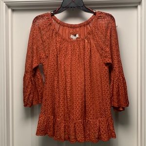 Cupid Sz M rust 3/4 ruffle sleeve and hem top